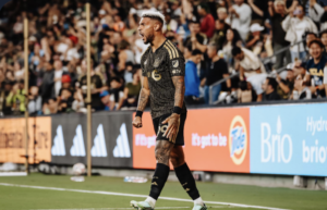 LAFC SE IMPONE EN CASA